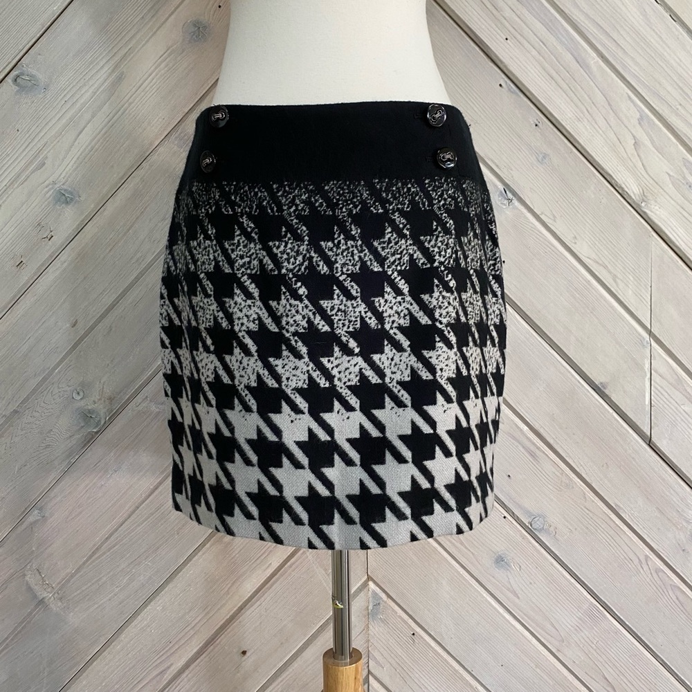 The Limited Houndstooth Print Skirt